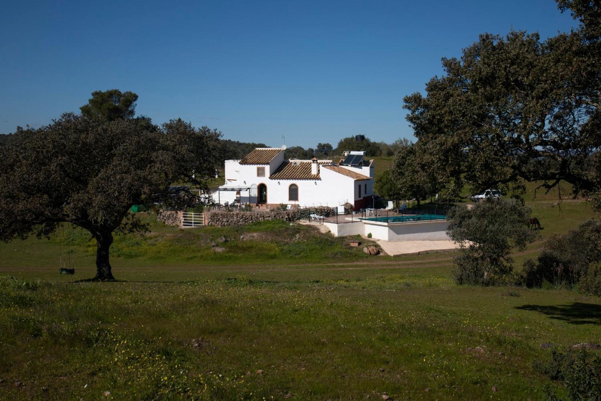 Casa Cortijo En Dehesa Sierra Leon Βίλα La Puebla de los Infantes Εξωτερικό φωτογραφία